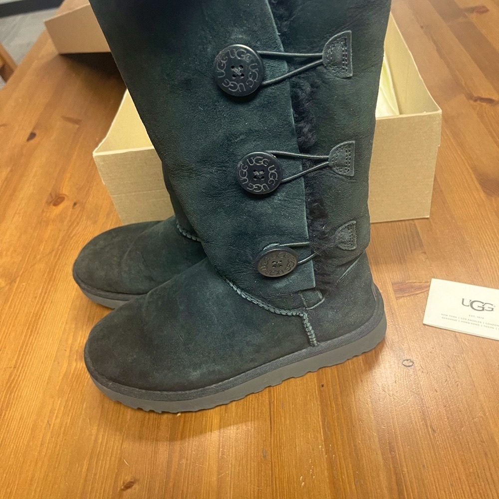 UGG Tall Triplet Bailey Button ll Boots Size US 7